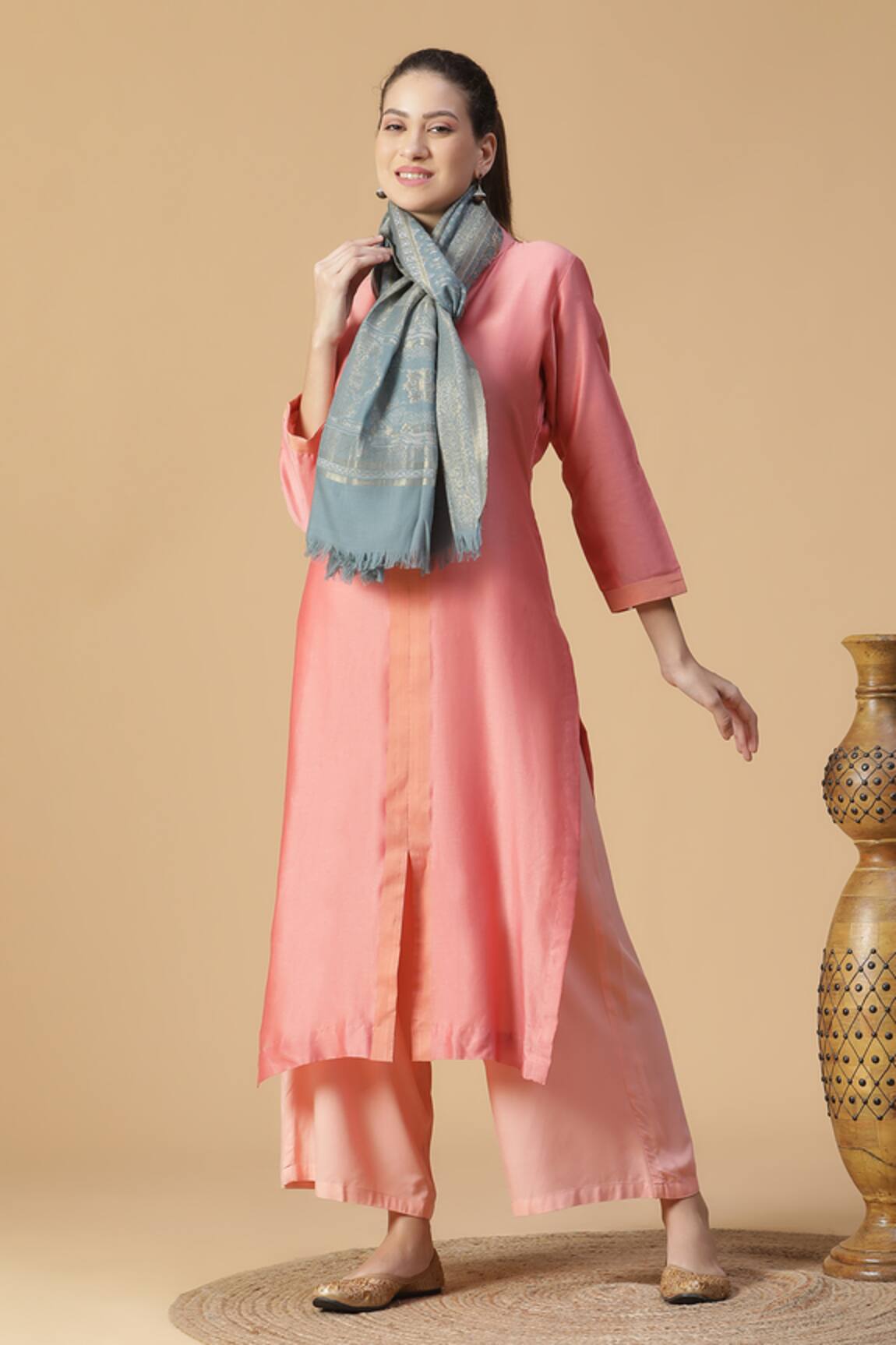 Shingora Nagma Woven Design Wool Stole 