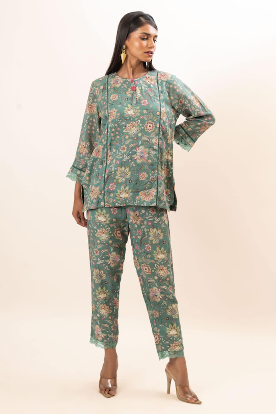 Oshi By Shikha Linen Floret Print Kurta & Pant Set