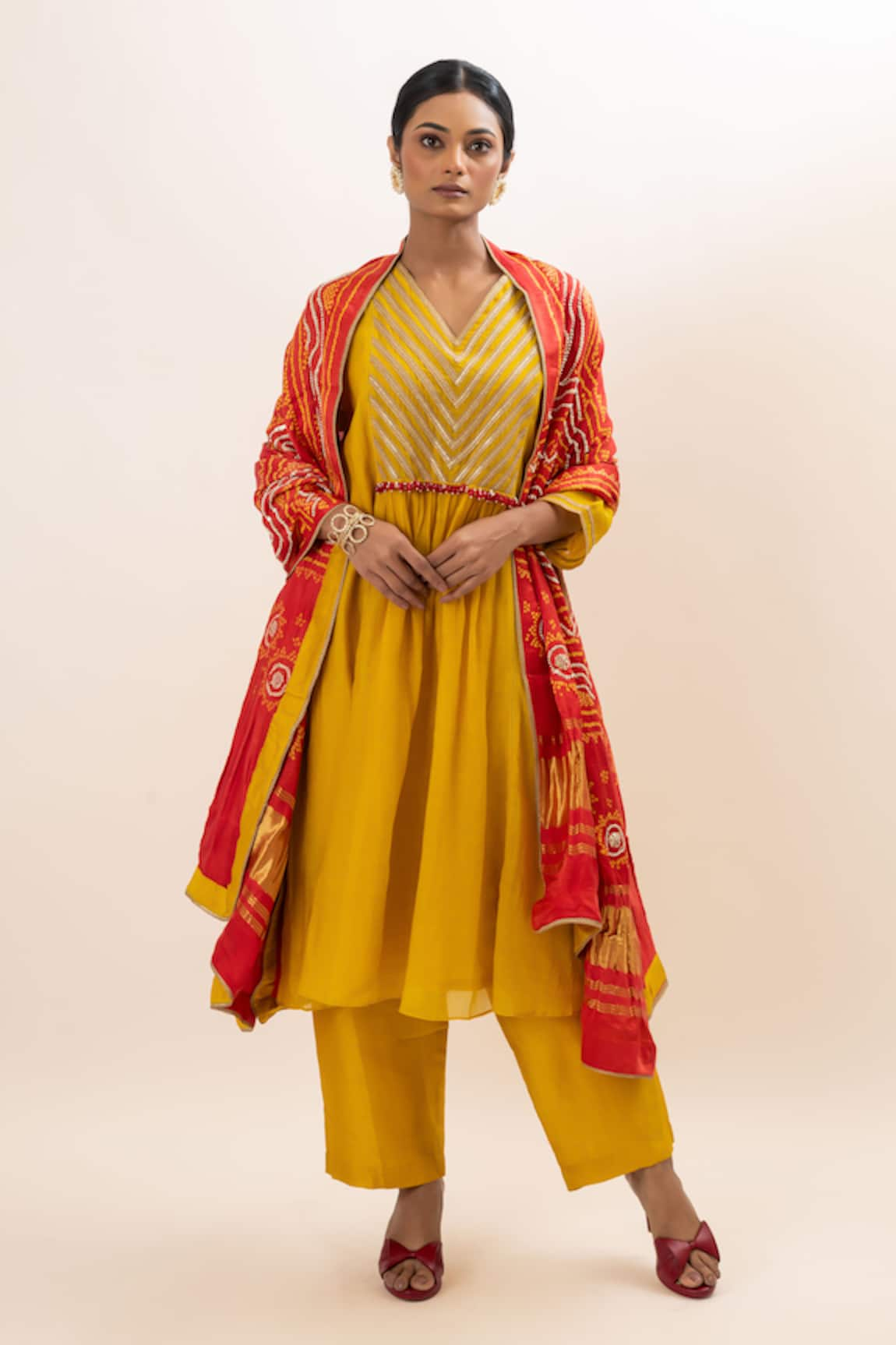 Oshi By Shikha Gathered Kurta Set With Bandhani Dupatta