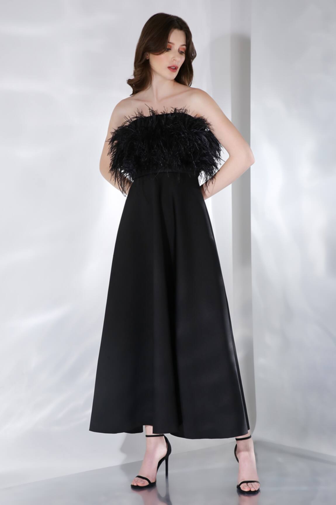 Ozeqo Gaia Dress & Feather Wrap Set 
