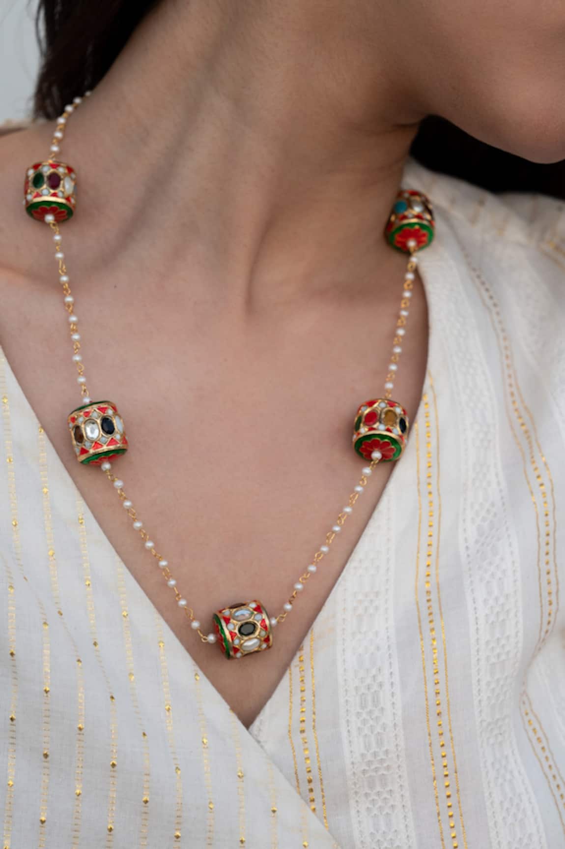 Do Taara Natural Stone Embellished Necklace 