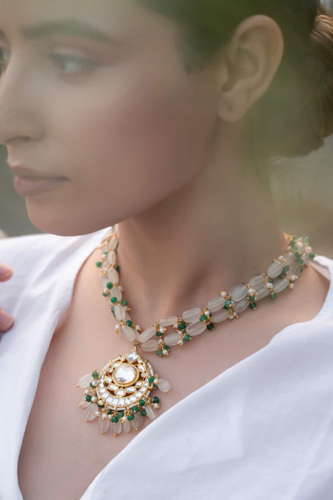 Do Taara Ornate Bloom Kundan & Onyx Stone Embellished Necklace 