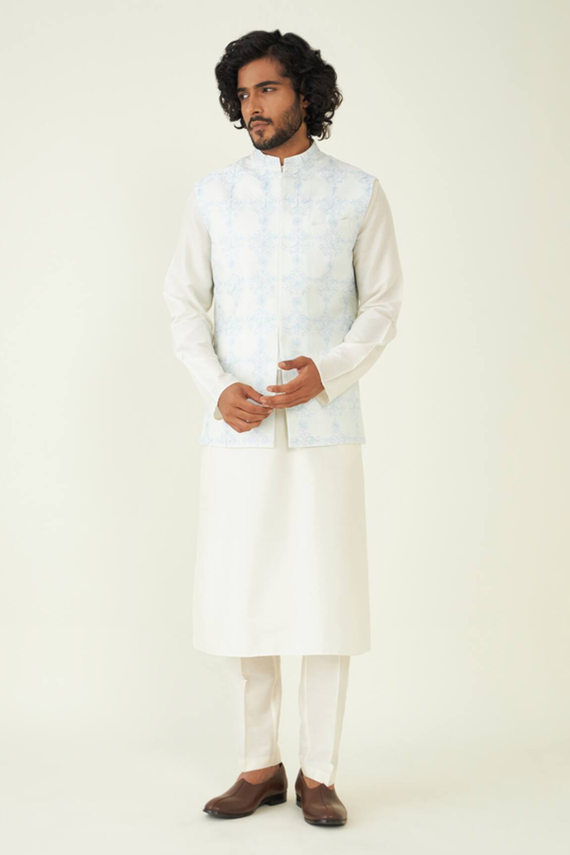 Roohbyridhimaa Ivory Resham Embroidered Bundi