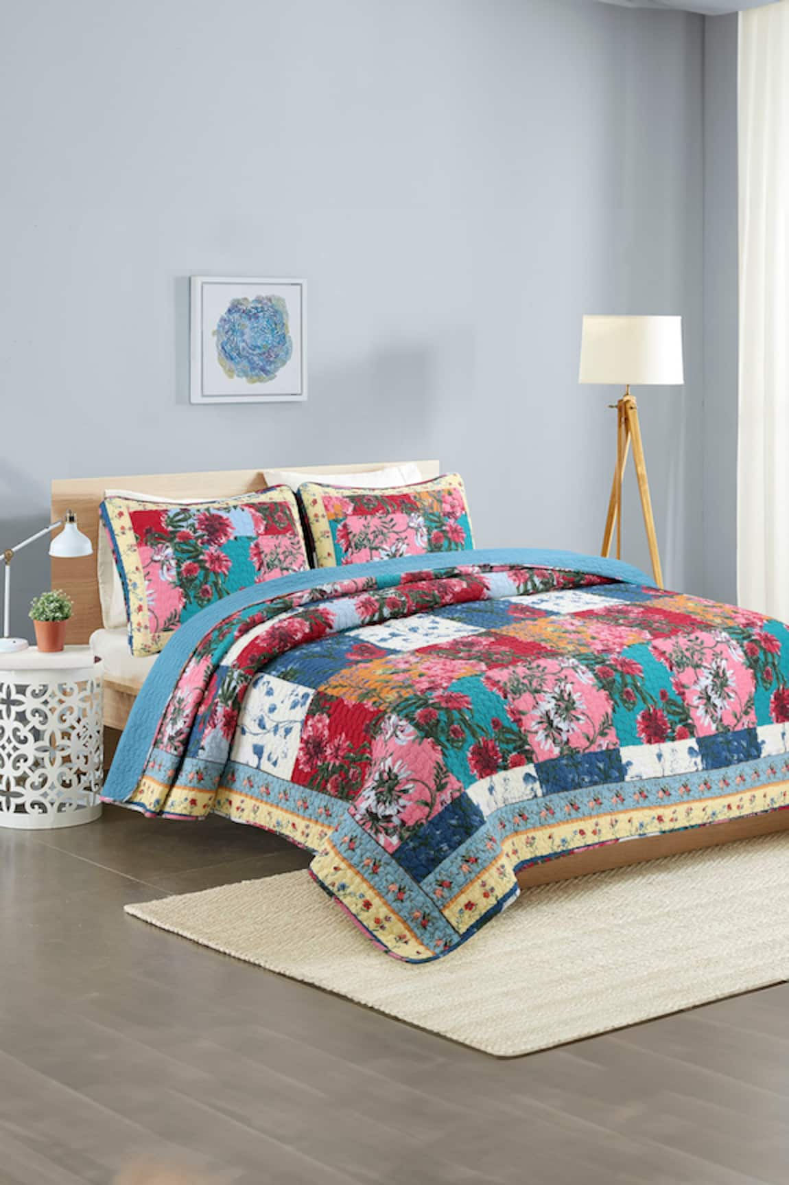 Quliting Tree Color Block Floral Print Quilt With Pillow Covers