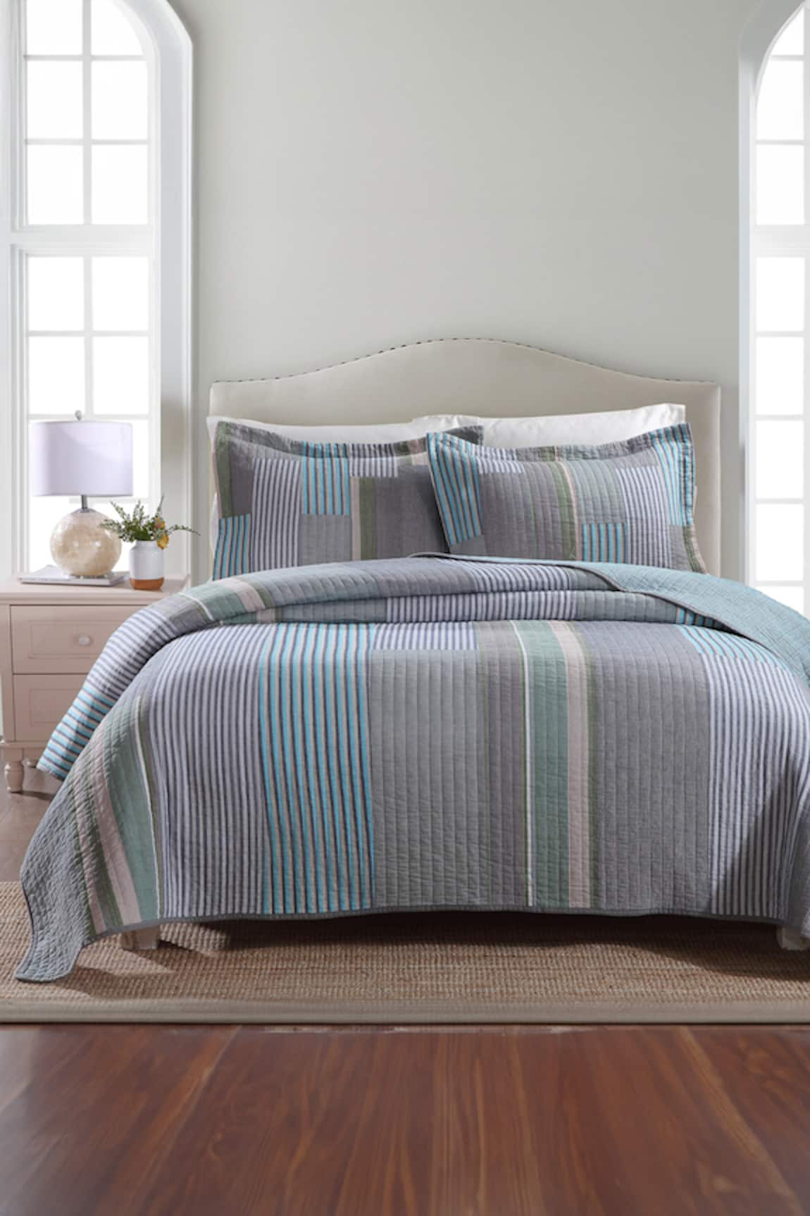 Quliting Tree Stripe Pattern Cotton Quilt With Pillow Covers