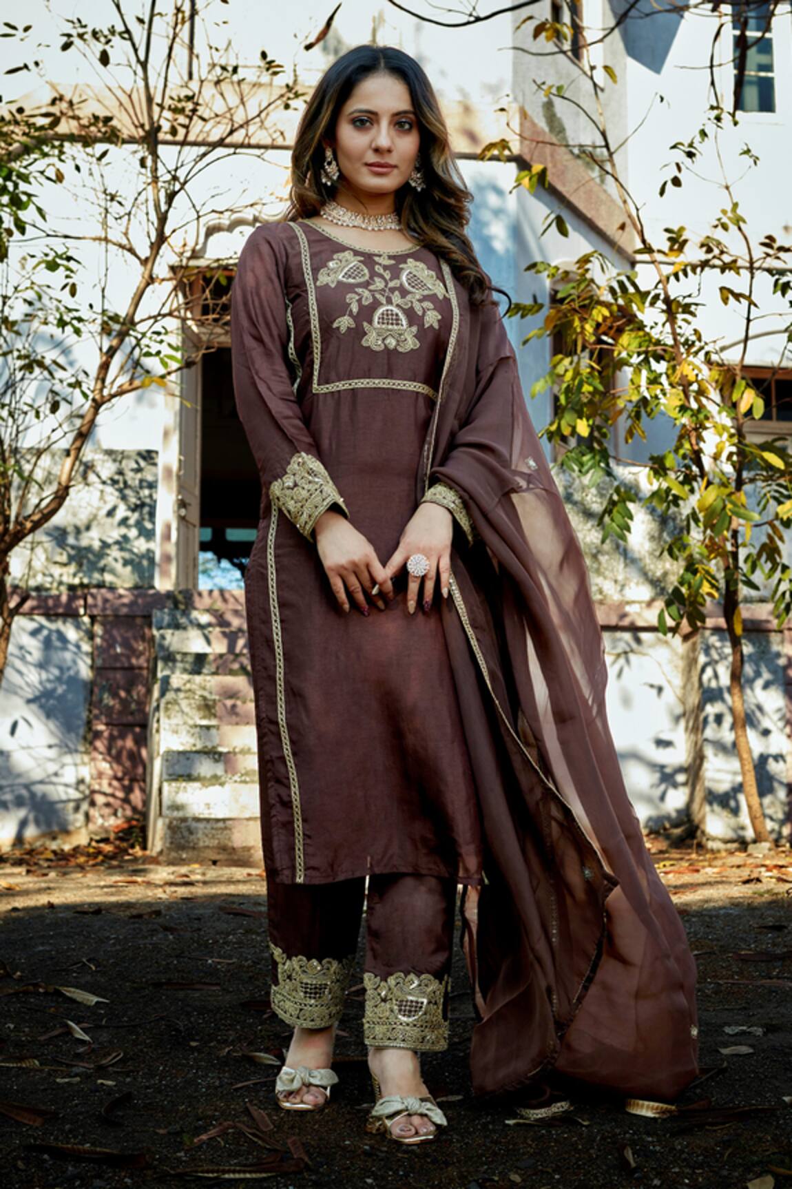 Saangi Maharani Dori Embroidered Kurta Set