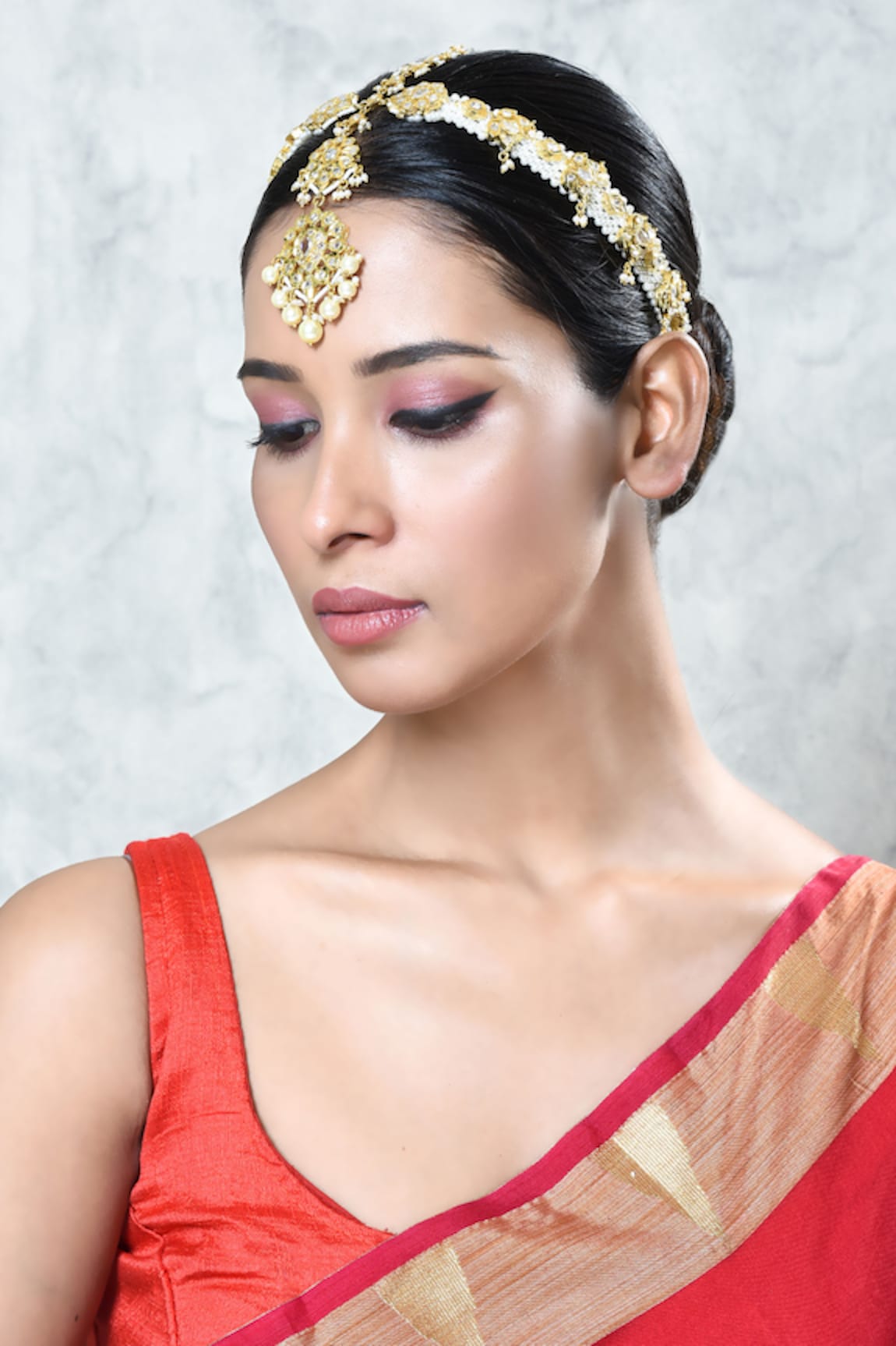 Kiara Kundan & Stone Studded Maangtikka