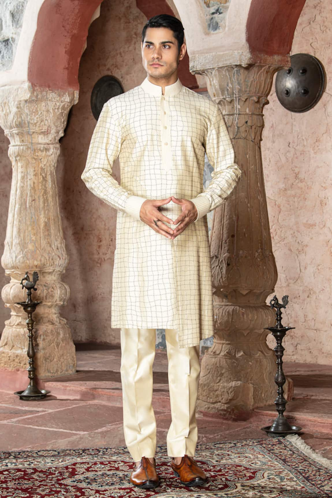 Abkasa Pebblyn Embroidered Kurta With Pant