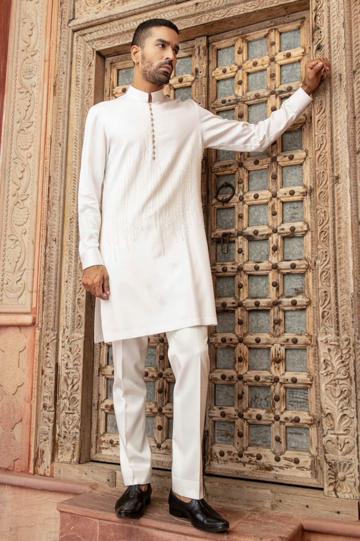 Abkasa Ivorienne Pearl Embroidered Kurta With Pant