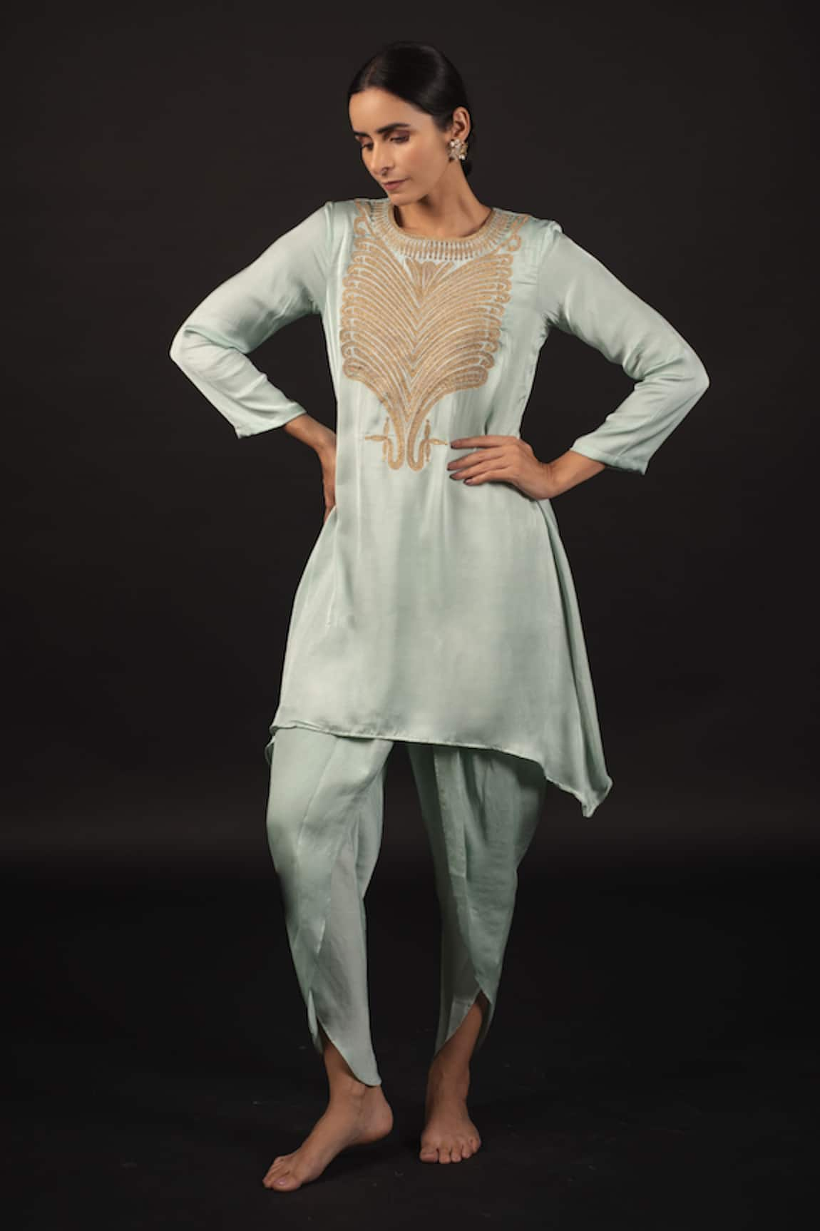 Avaasya Jaipur Zari Embroidered Kurta & Dhoti Pant Set