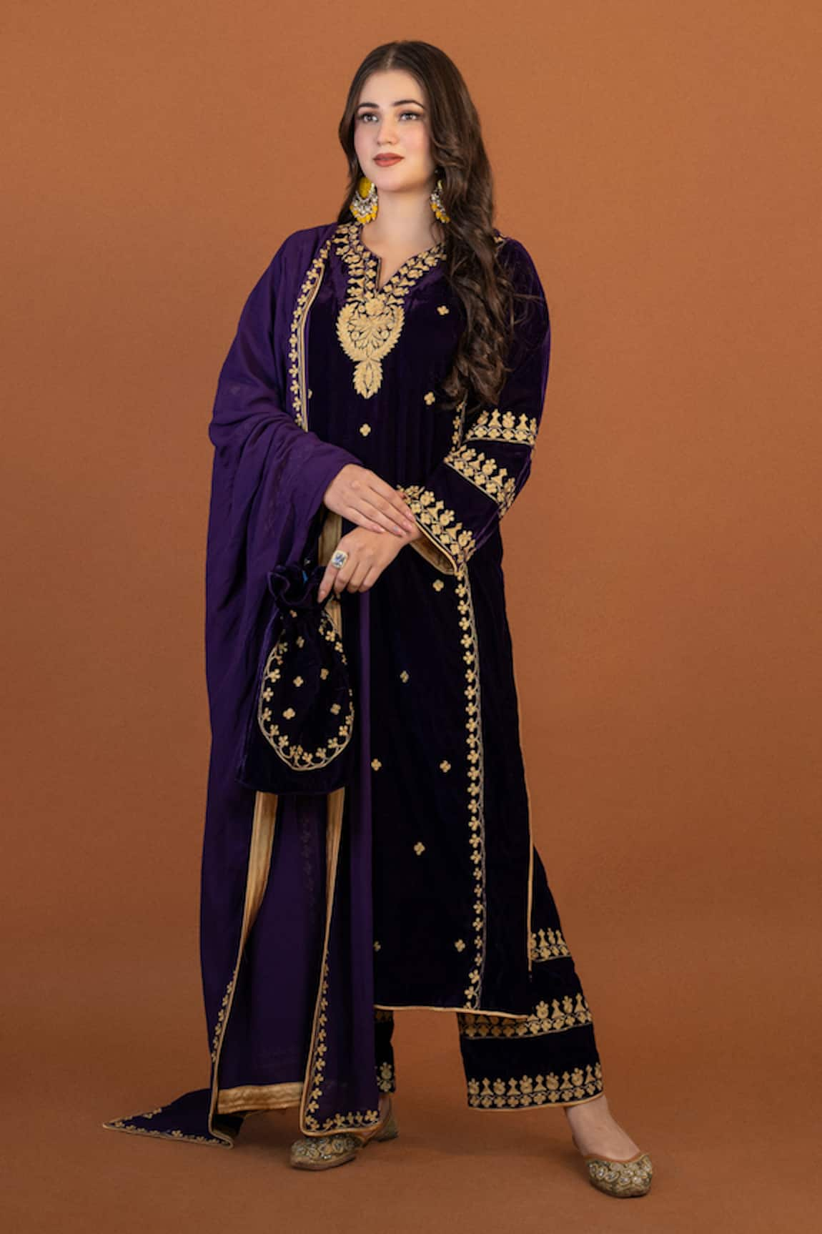 Daljit Sudan Aari Tilla Embroidered Velvet Kurta Set