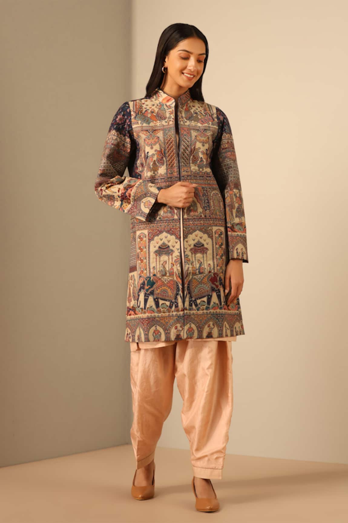 Dusala Naira Woven Figurine Pattern Jacket