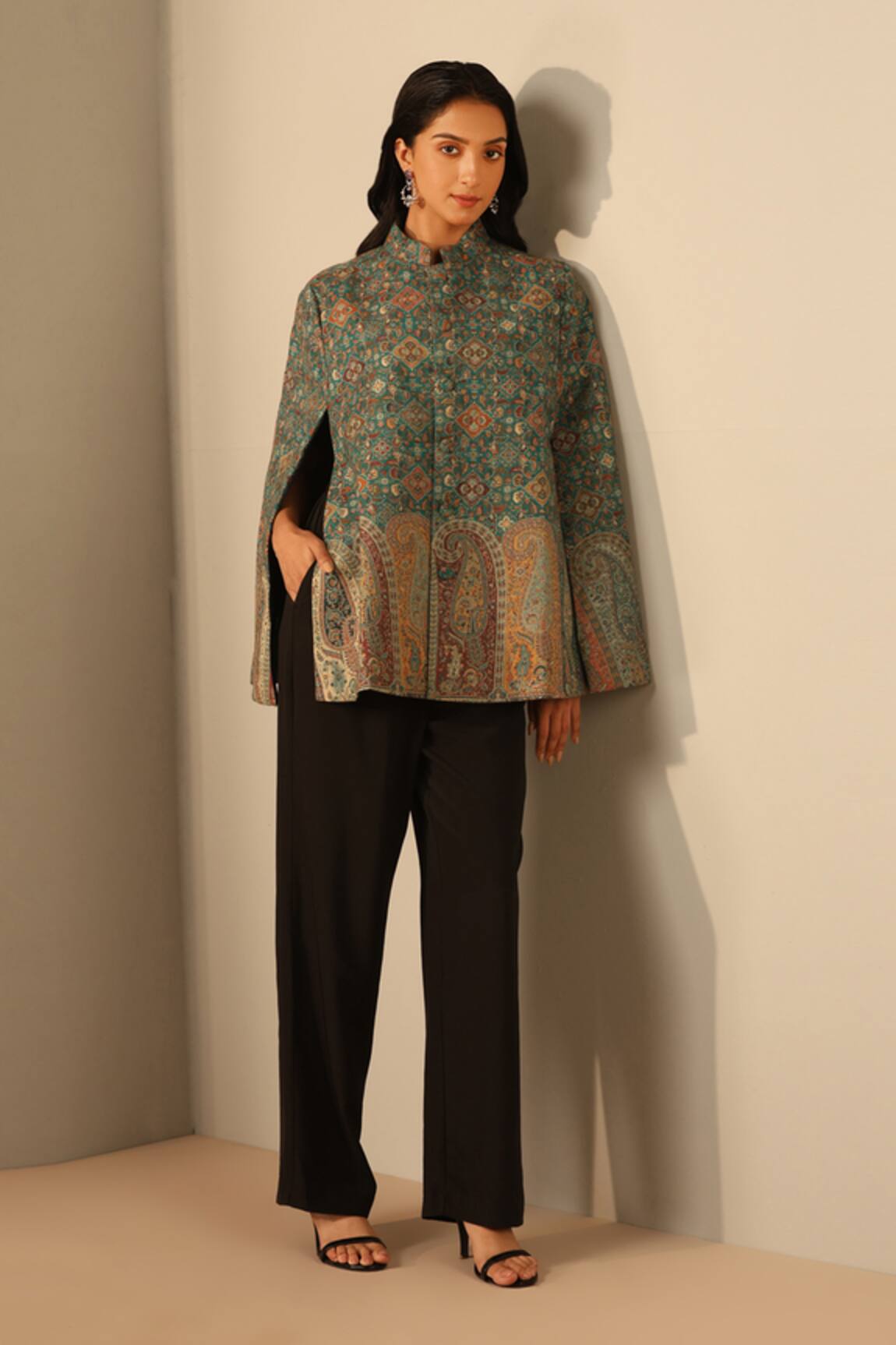 Dusala Naina Woven Mosaic Pattern Cape