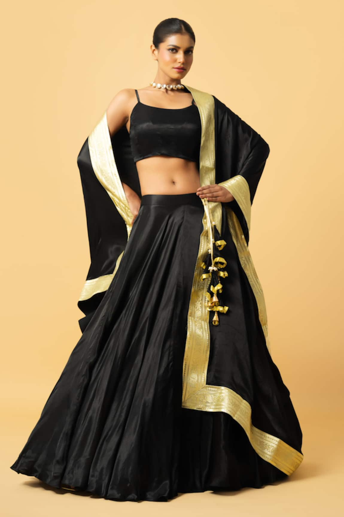 Quench A Thirst Solid Lehenga Set With Lace Border Dupatta