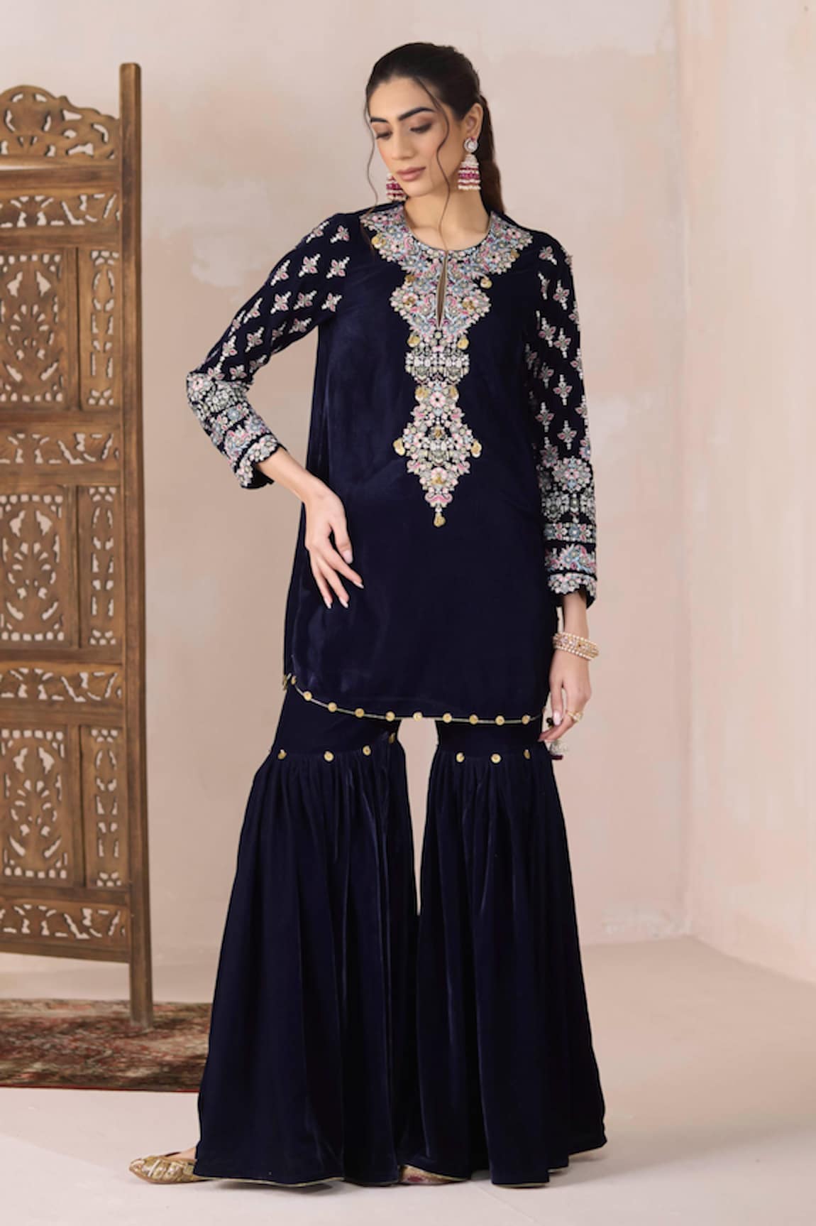 Inej Kashmiri Floral Embroidered Kurta & Gharara Set