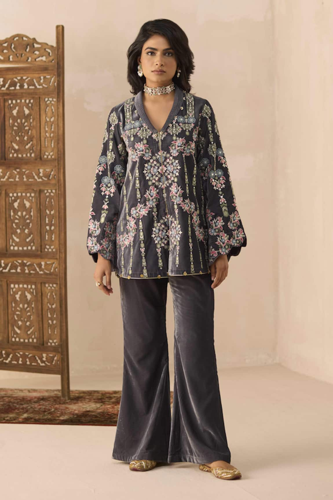 Inej Floral Embroidered Coat Kurta & Pant Set