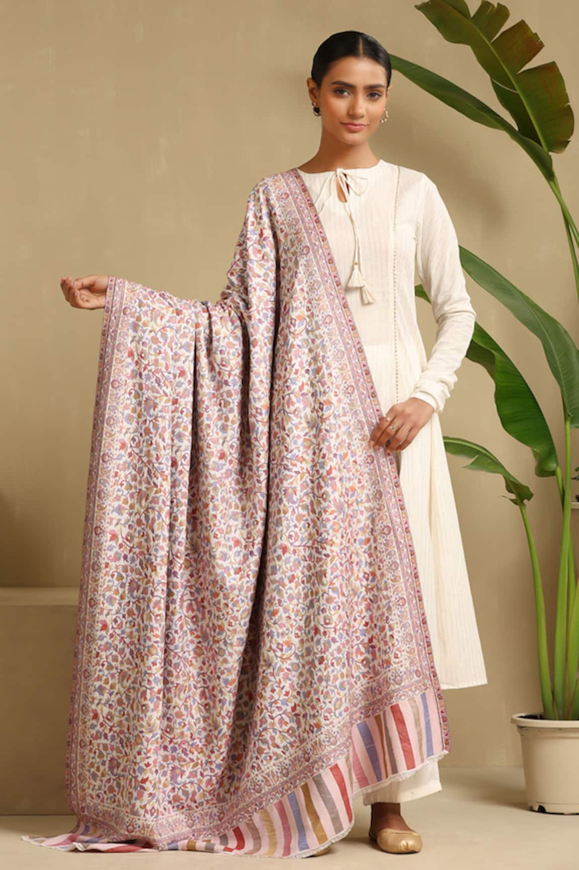 Dusala Rashi Floral Kani Pattern Cashmere Full Shawl
