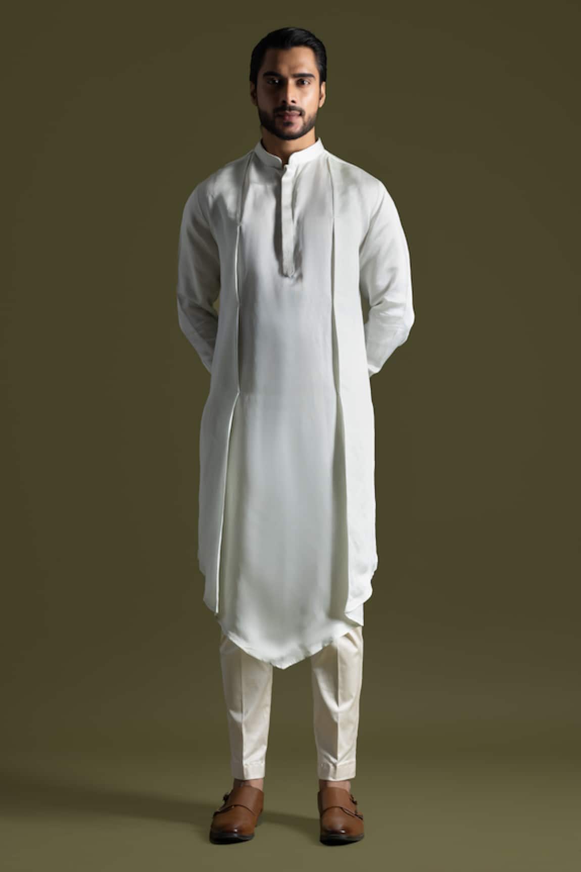 Paarsh Solid Symmetric Drape Kurta With Pant Pyjama