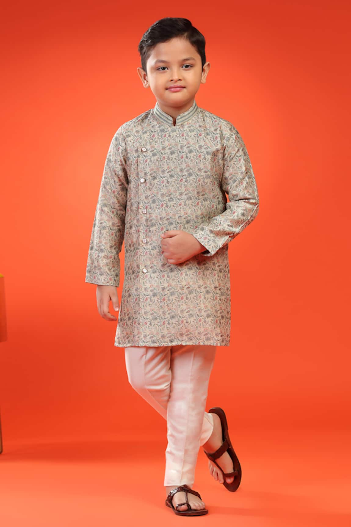 Kora By Nilesh Mitesh Floral Garden Print Kurta With Pant