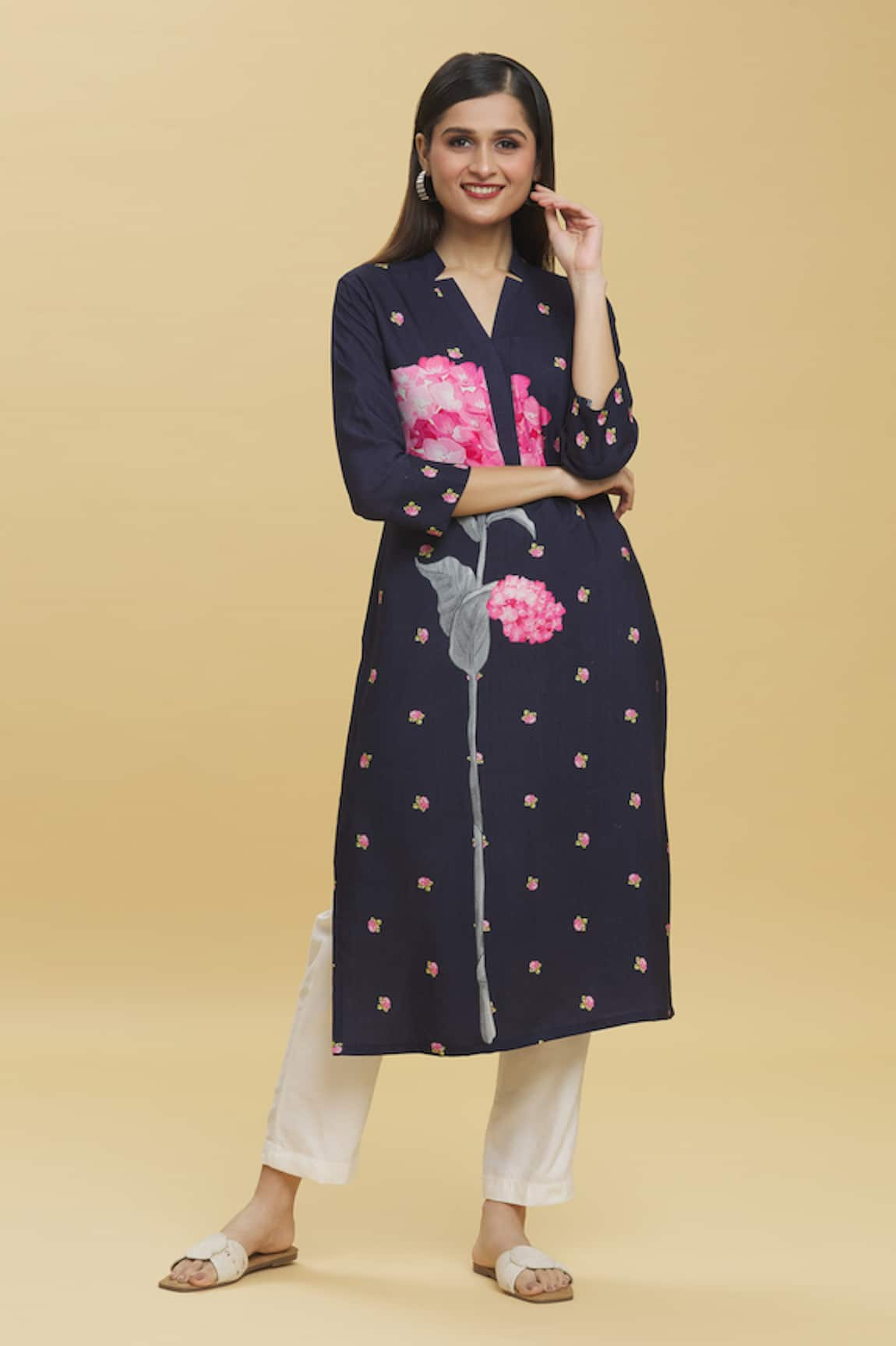 TINA EAPEN COLLECTIVE Flower Print Kurta & Pant Set