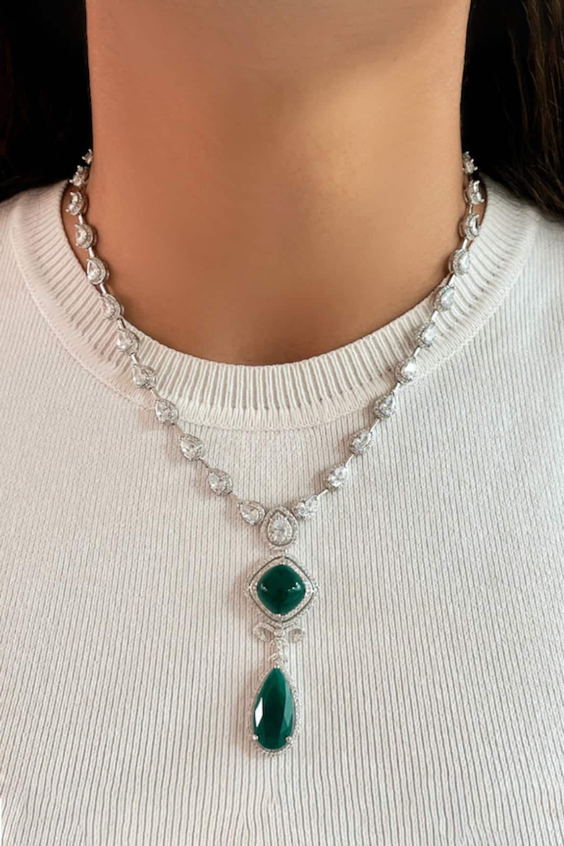 Prerto Emerald Embellished Tear Drop Necklace