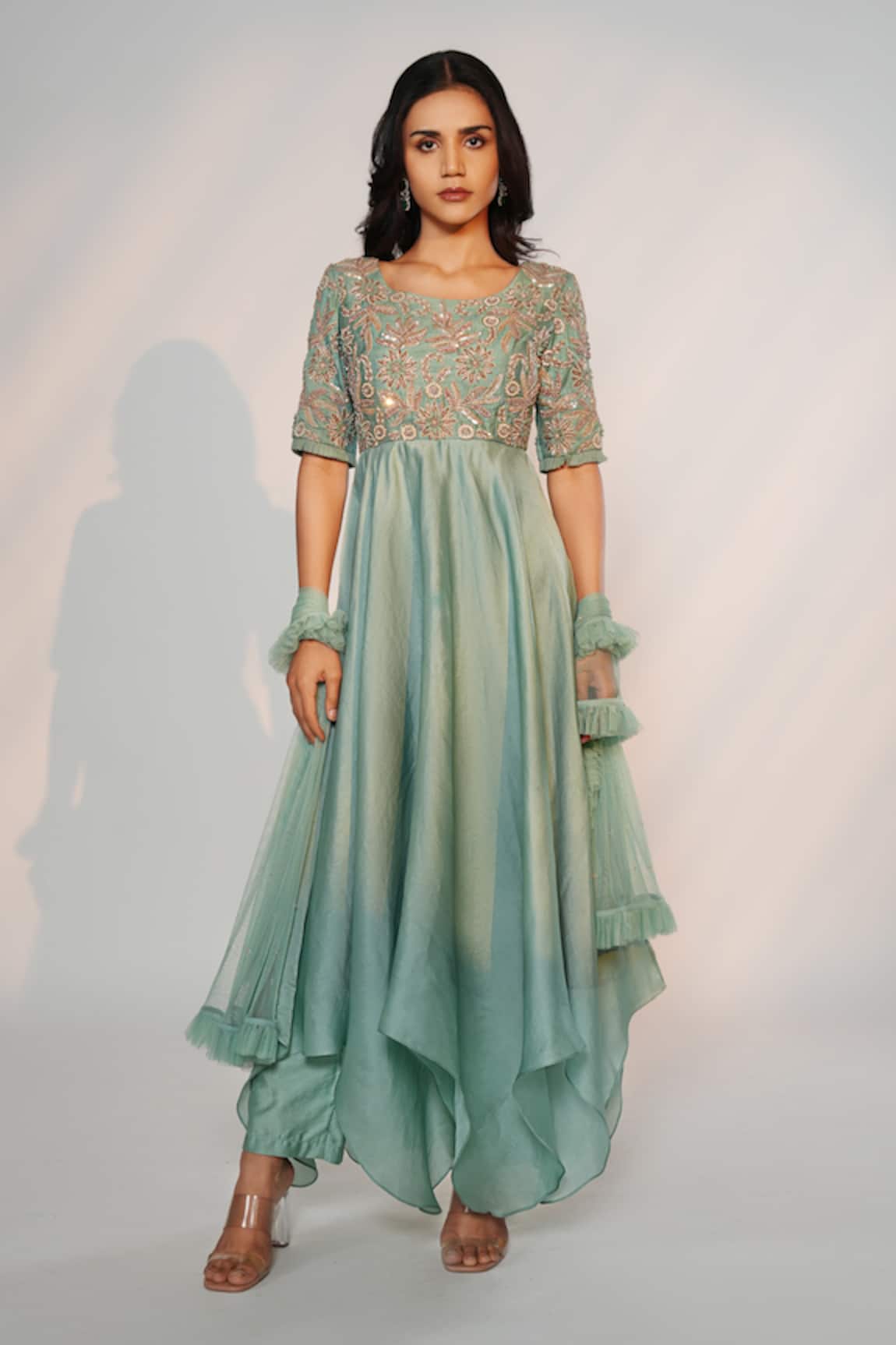 Anu Pellakuru Embroidered Kurta Pant Set