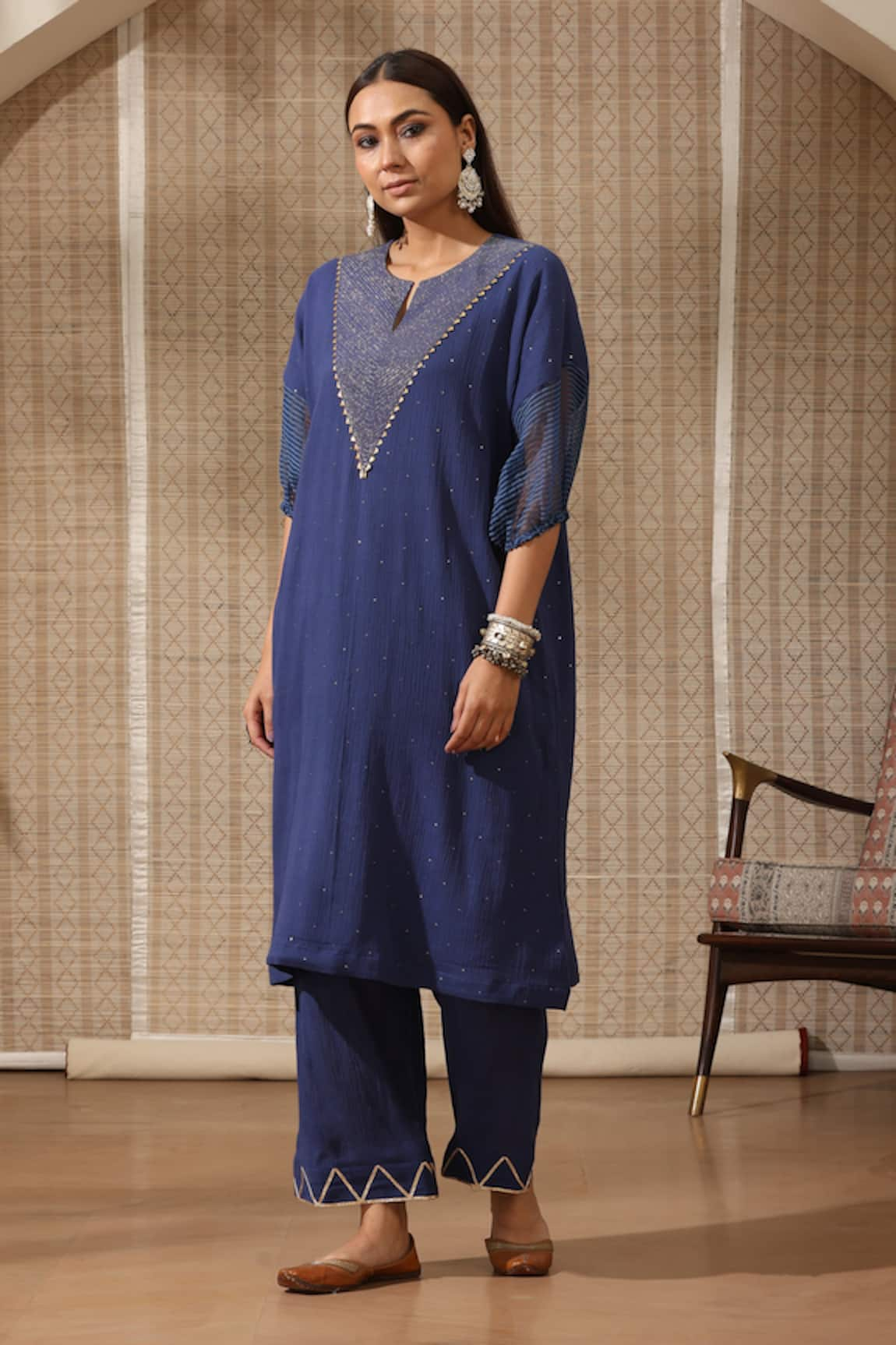 Rekha Agra Mukaish Embellished Crinkle Cotton Kurta With Pant