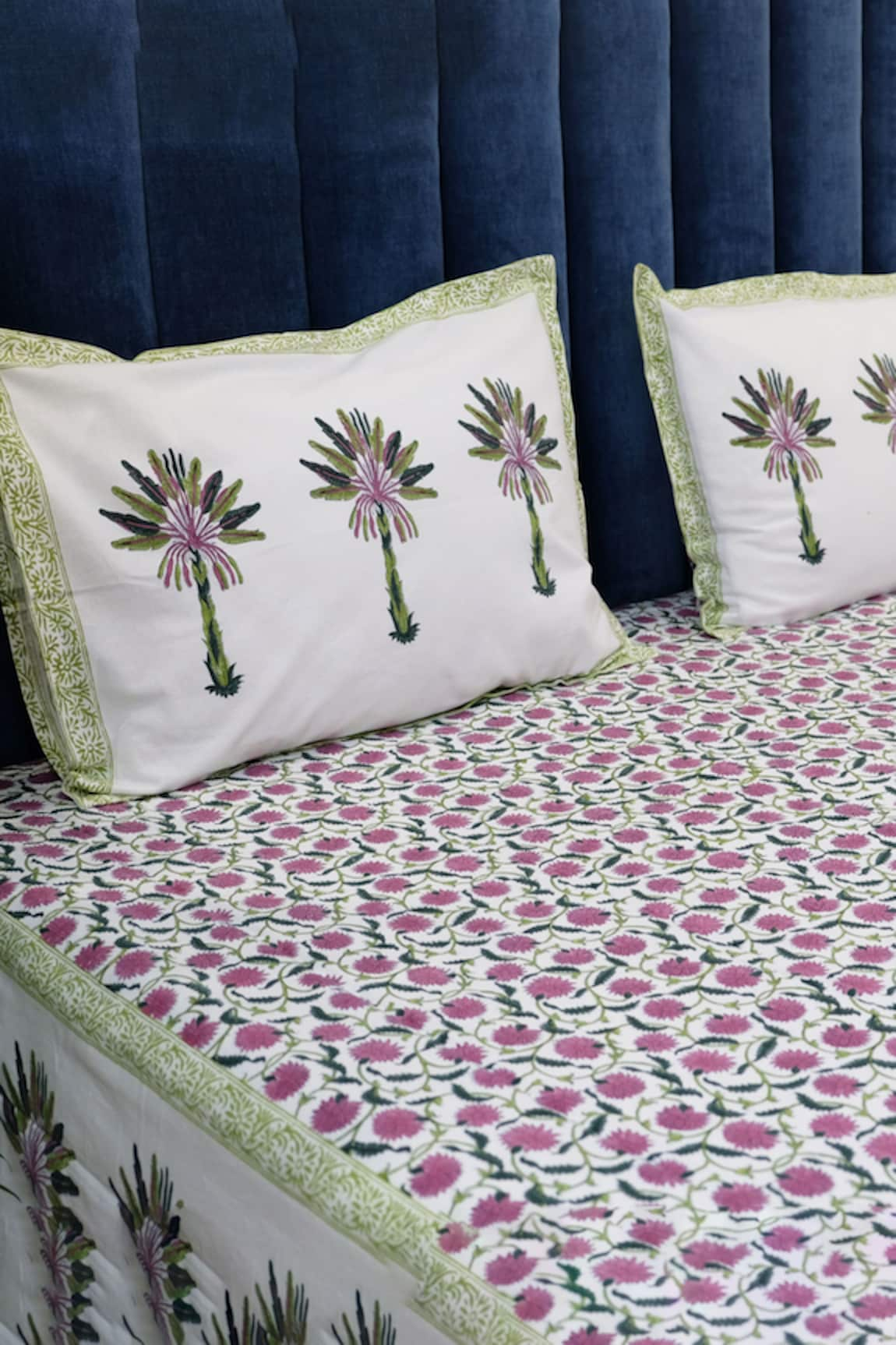 Design Gaatha Floral Hand Block Print Bed Cover Set