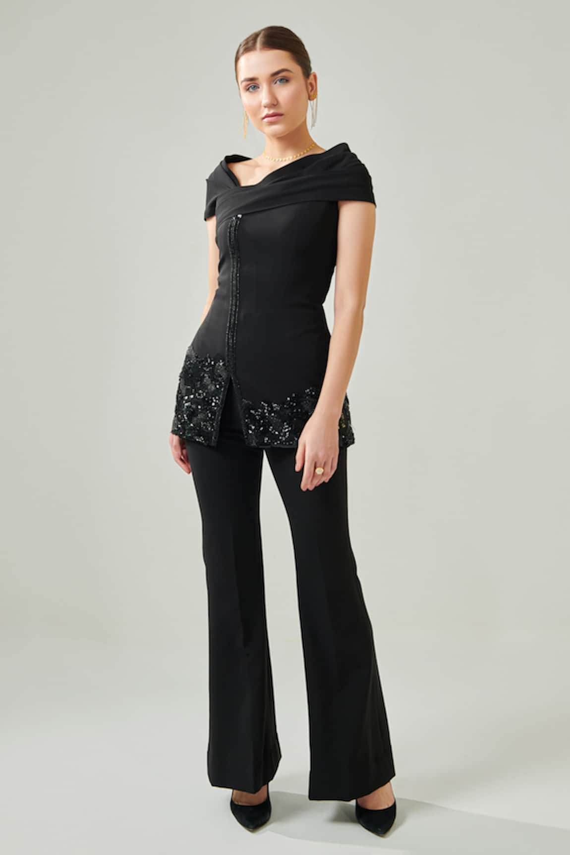 One Knot One Placement Embellished Draped Top & Pant Set