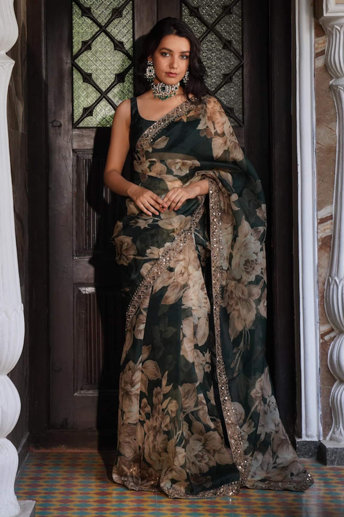 Astha Narang Floral Pattern Saree With Blouse