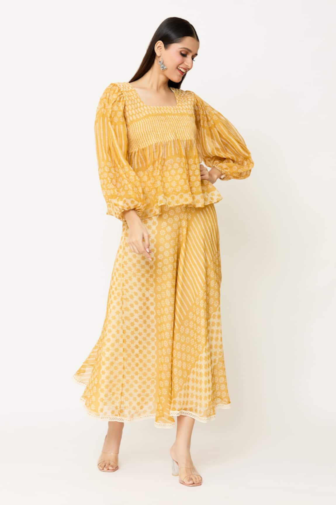 Ek Katha Balloon Sleeve Batik Print Top With Skirt