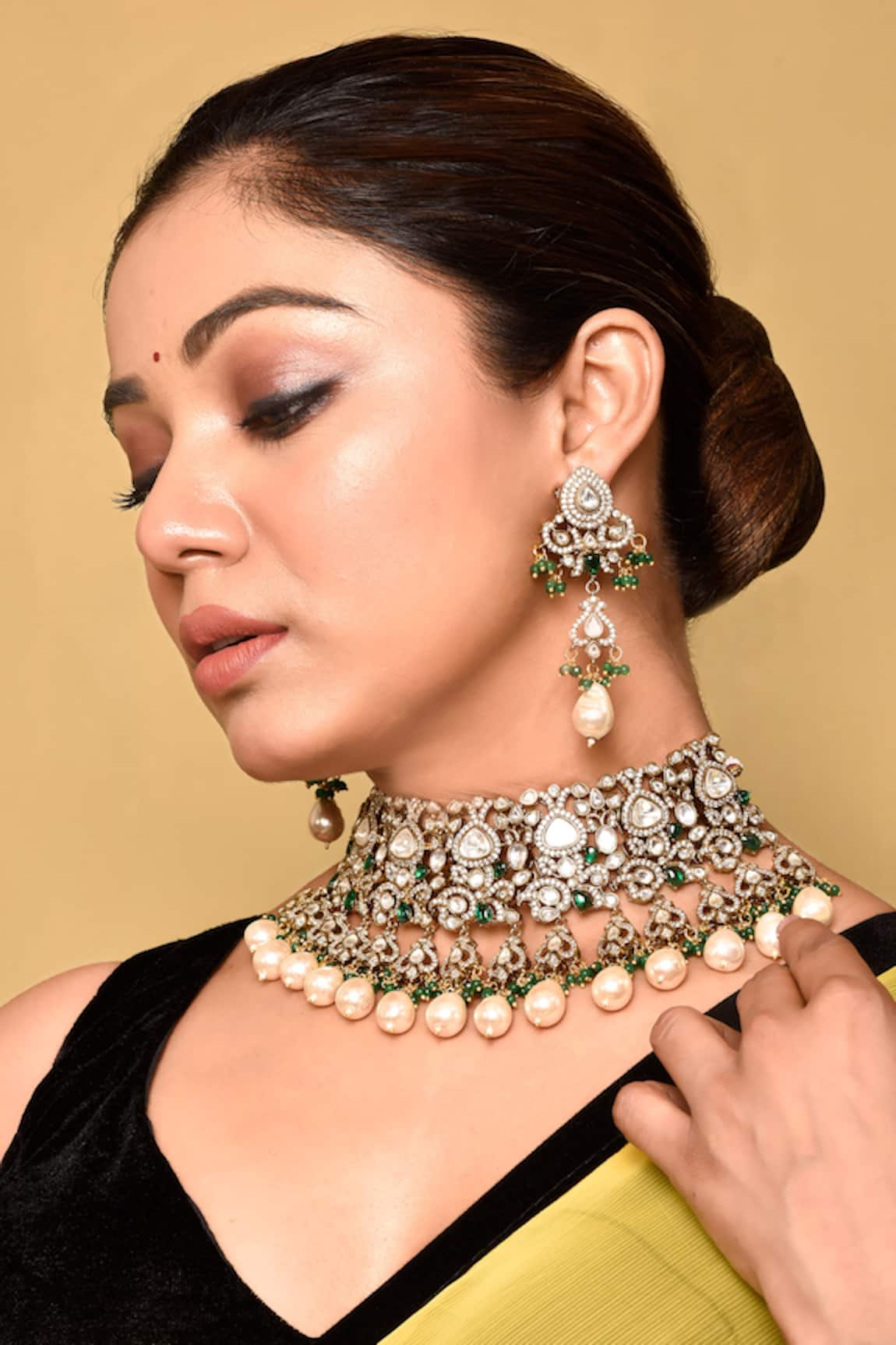 Preeti Mohan Stone Studded Floral Pattern Necklace Set 