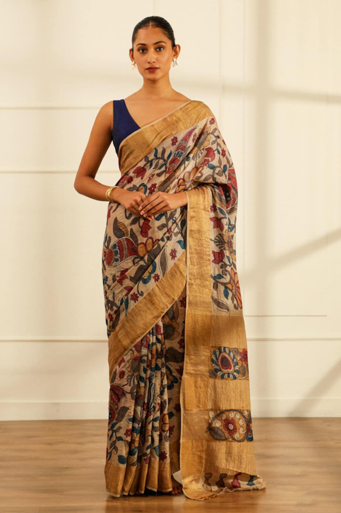 Paaprika Floral Pattern Kalamkari Saree With Unstitched Blouse Piece