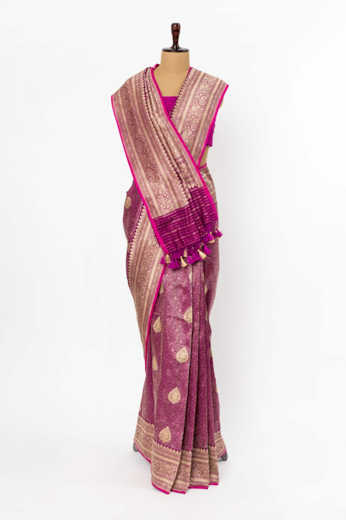 Paaprika Gullista Woven Banarasi Brocade Saree With Unstitched Blouse Piece