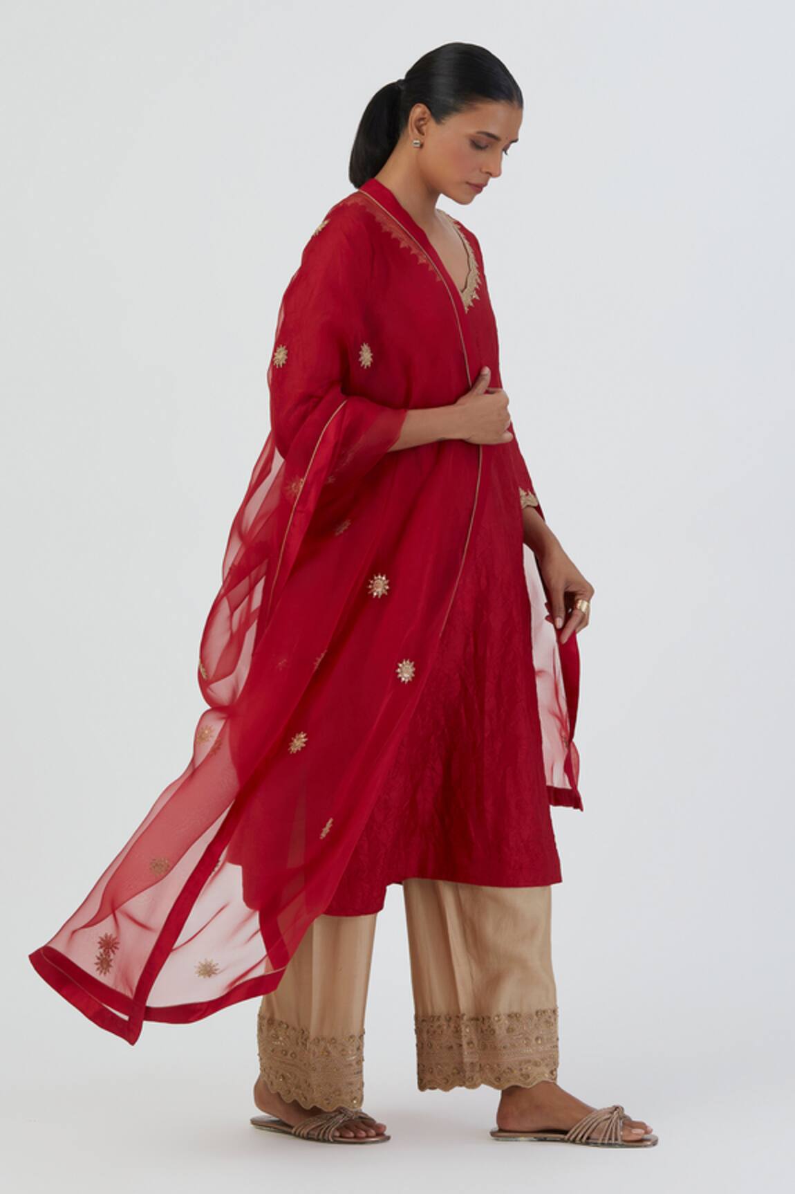 Lajjoo C Sitara Blossom Embroidered Dupatta