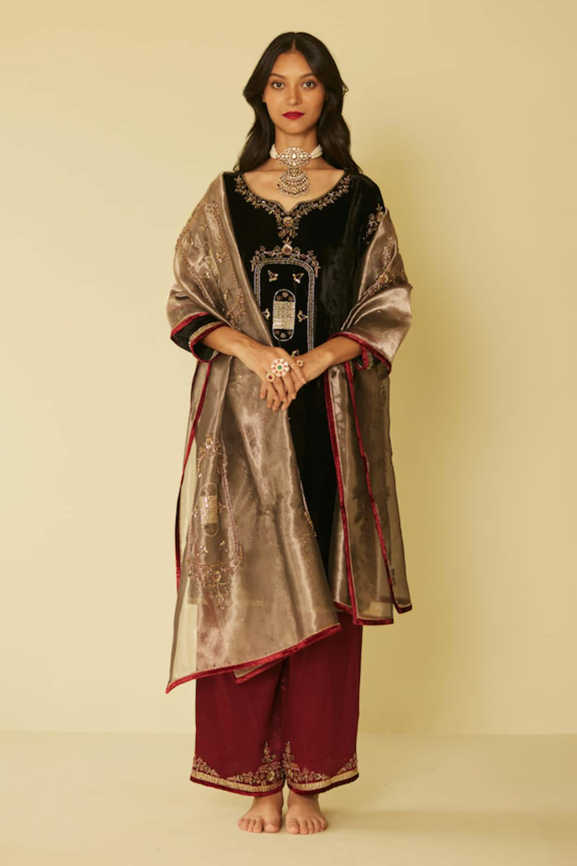 Sarang Kaur Dareecha Embroidered Dupatta