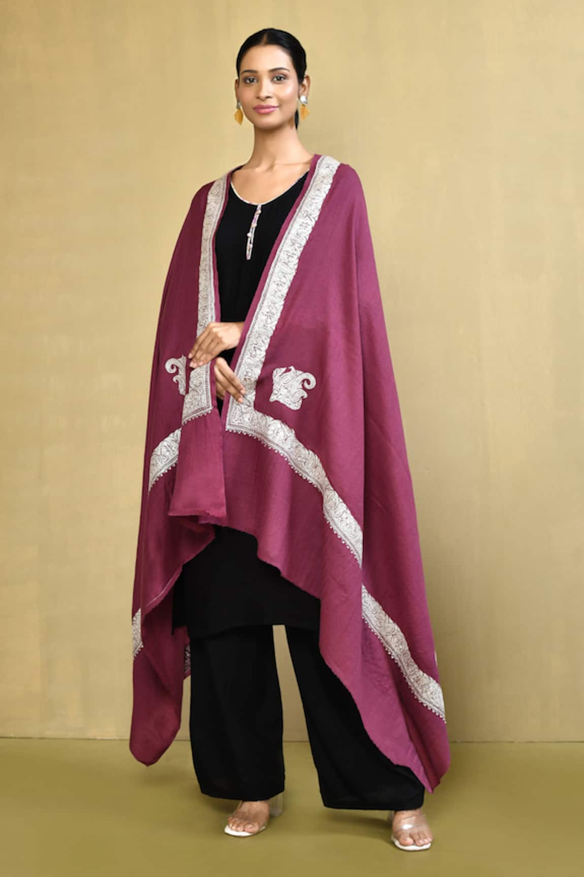 Samyukta Singhania Handwoven Pashmina Wool Soznikari Work Shawl