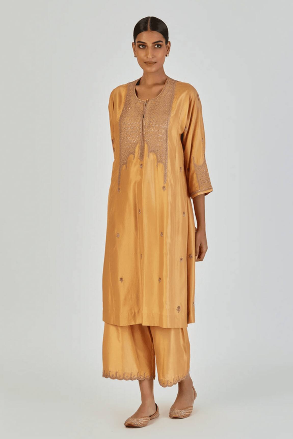 Lajjoo C Indrani Silk Embroidered Kurta With Pant