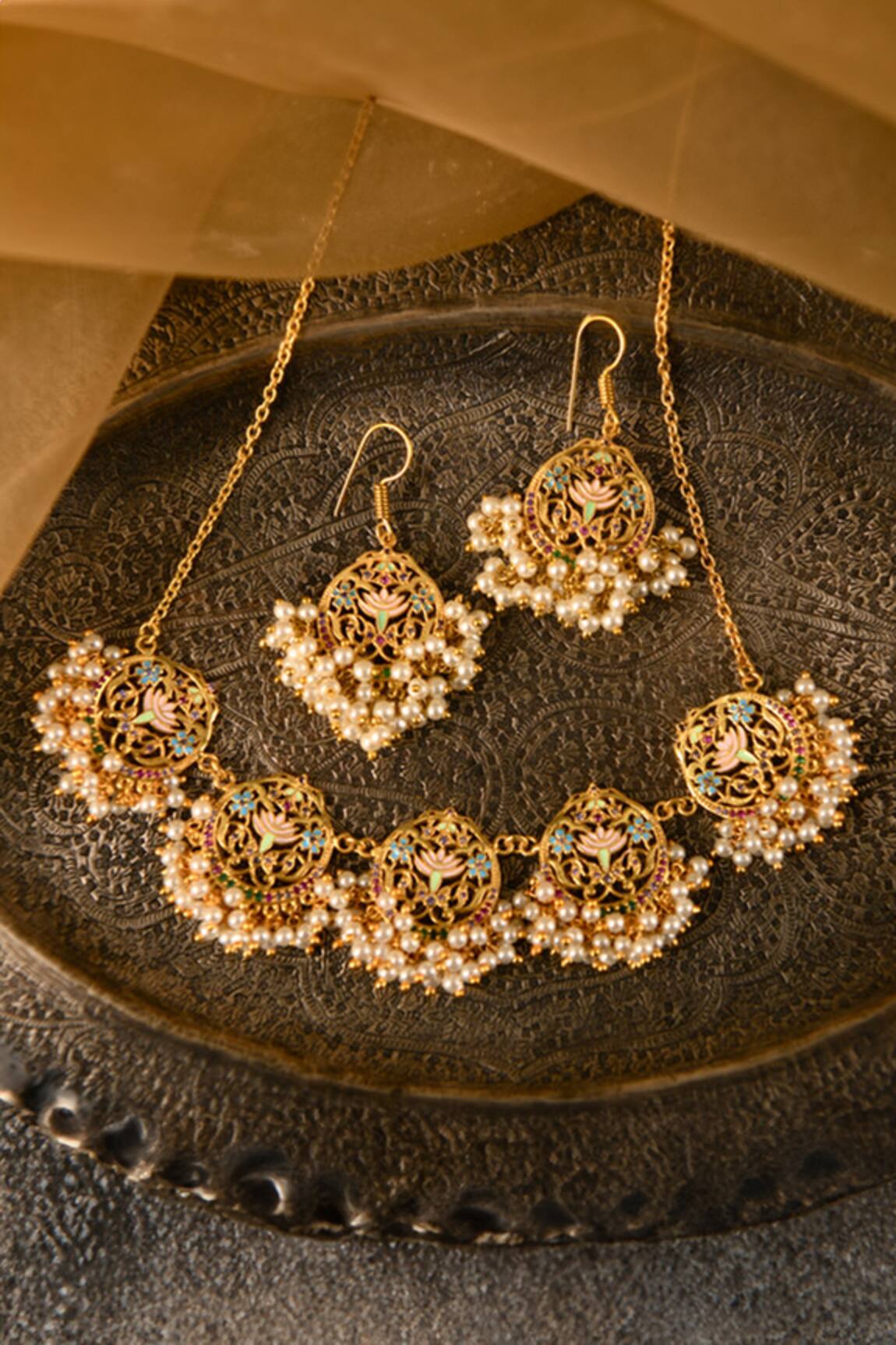 Totapari Amrita Embellished Choker Necklace Set