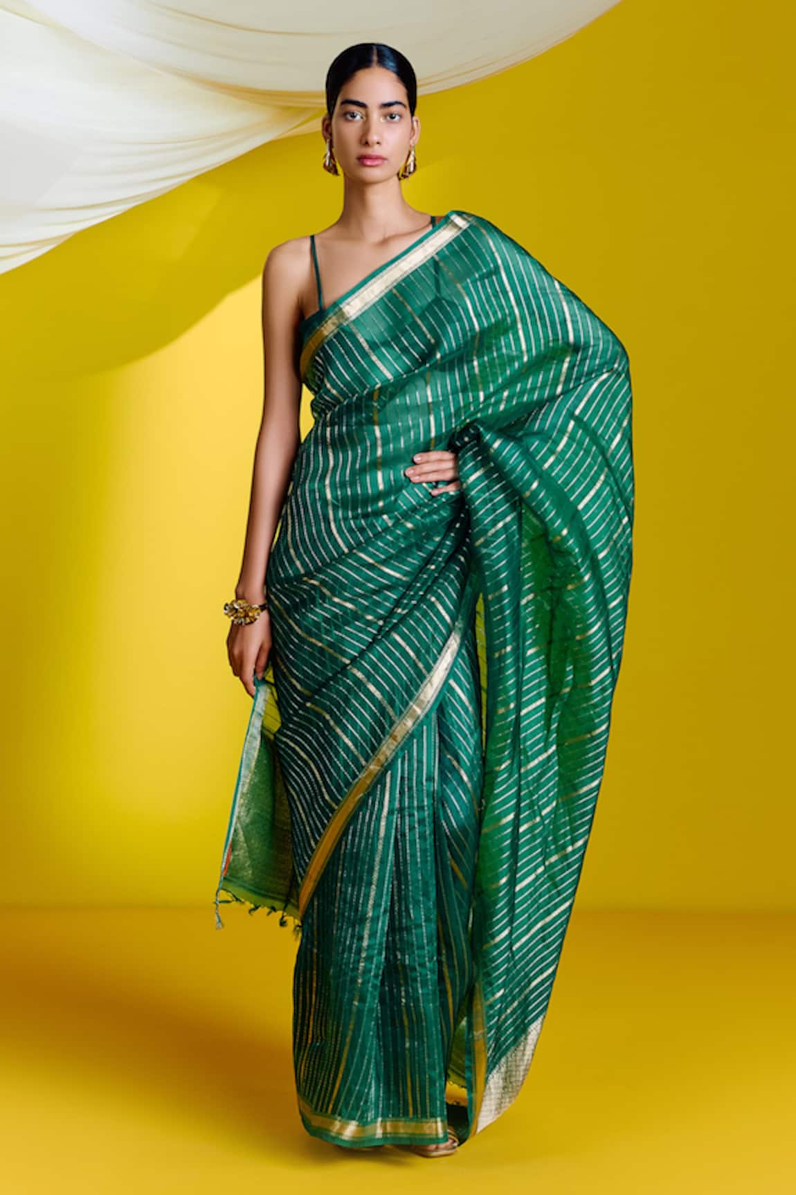Ekaya Linear Woven Saree With Unstitched Blouse Piece