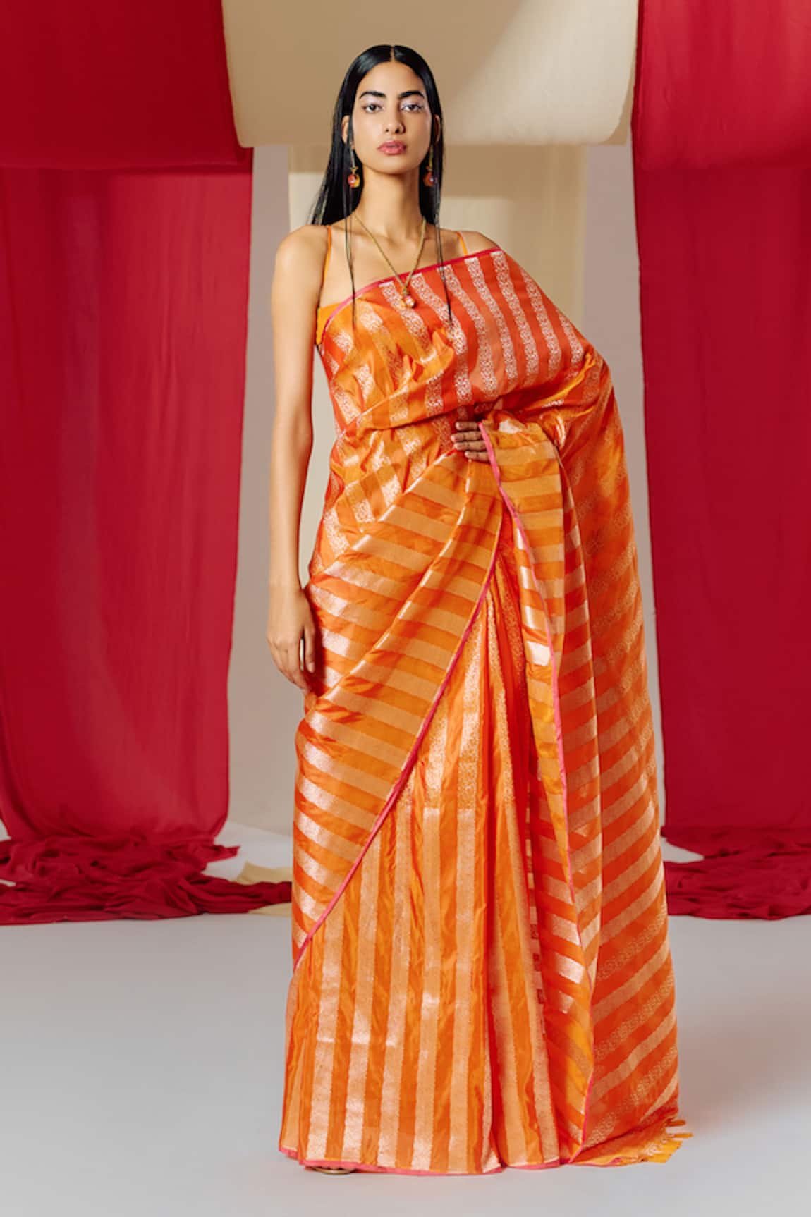 Ekaya Silk Floral Stripe Pattern Saree With Unstitched Blouse Piece