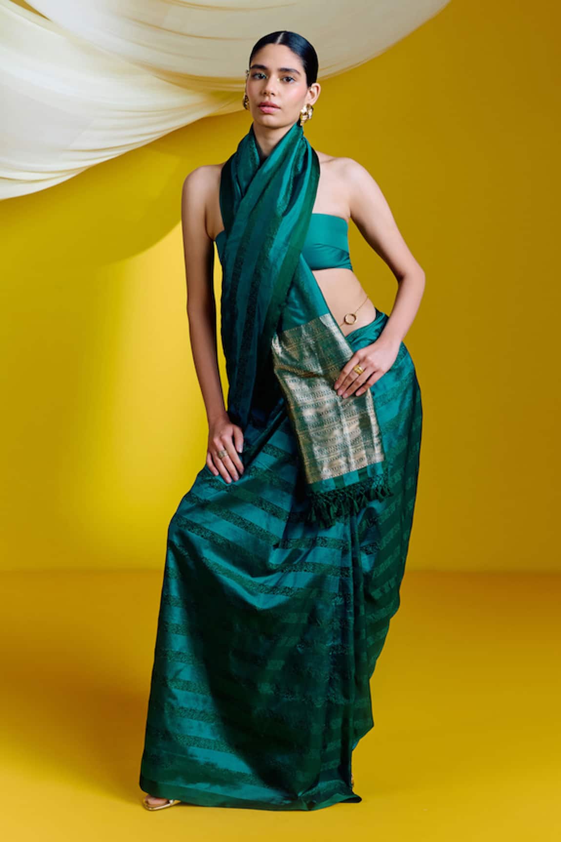 Ekaya Silk Abstract Woven Saree With Unstitched Blouse Piece