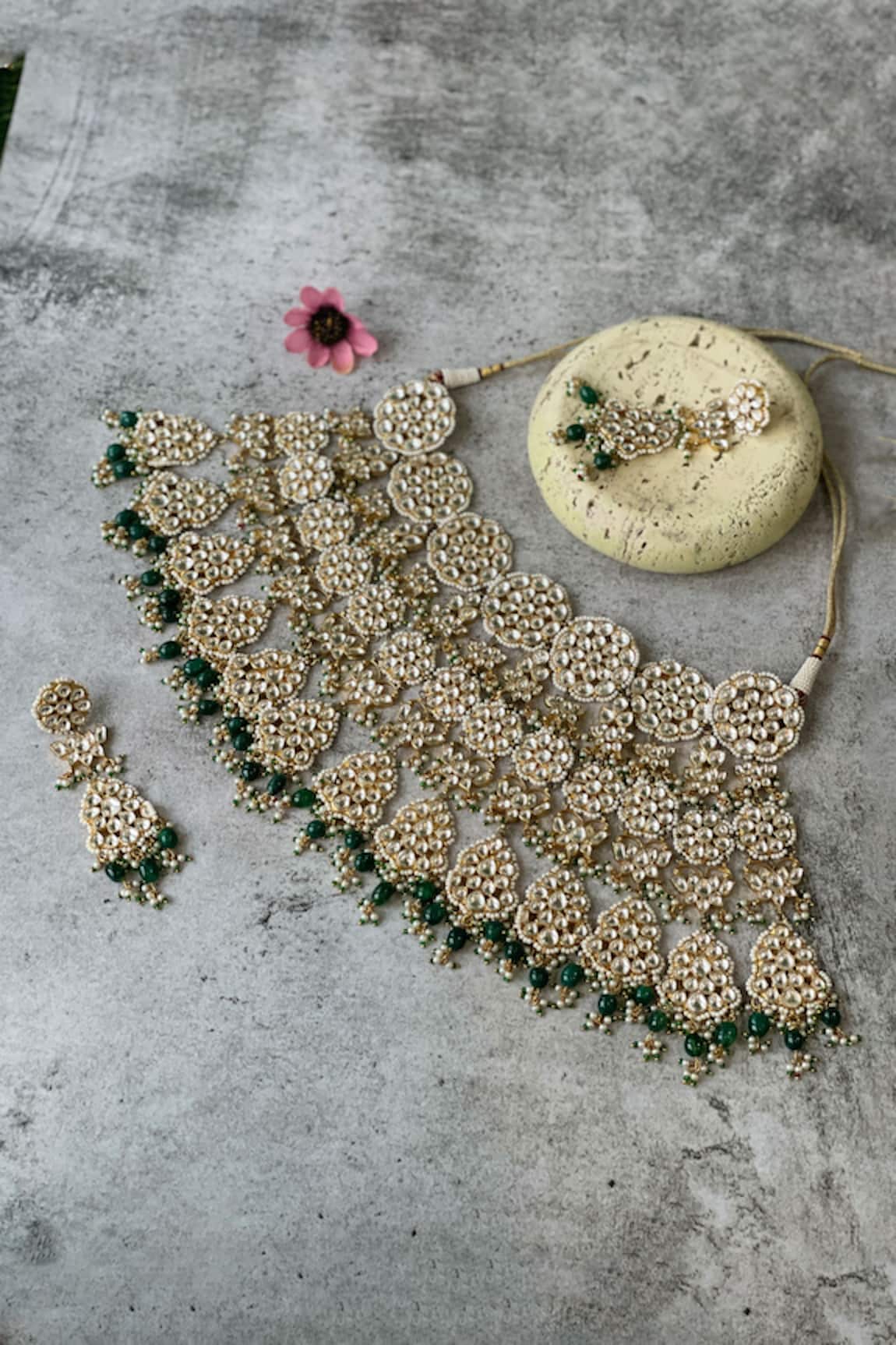 Studio6 Jewels Parampara Uncut Pachhi Choker Necklace Set 