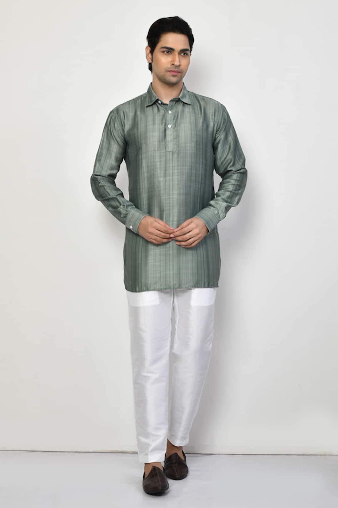 Arihant Rai Sinha Stripe Pattern Short Kurta With Pant