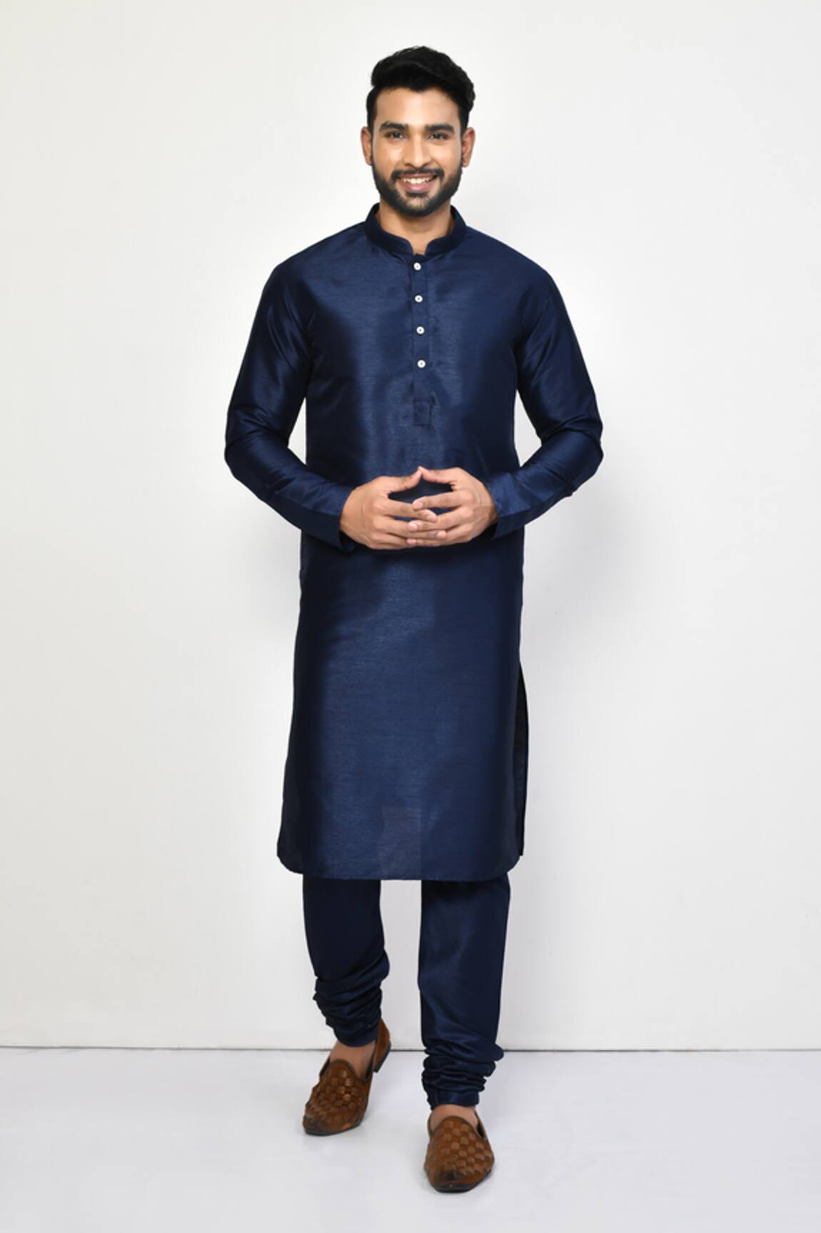 Arihant Rai Sinha Mandarin Collar Dark Kurta Set 