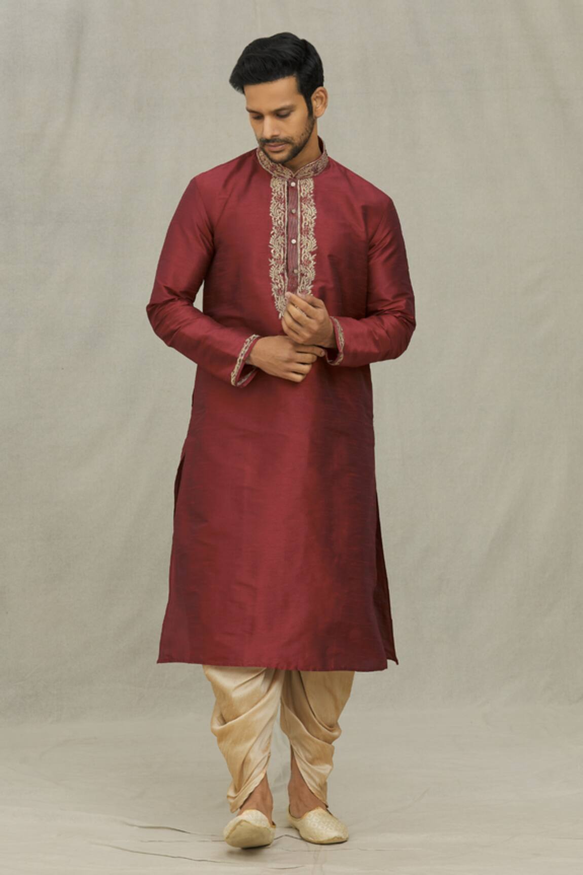 Arihant Rai Sinha Floral Thread Work Kurta Set 