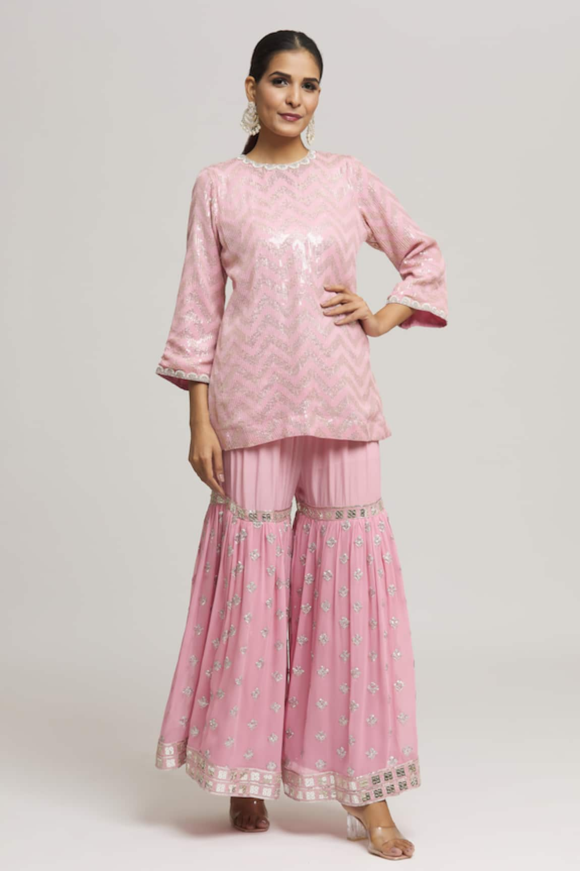 Kunwaraniritu Chevron Embellished Kurta With Sharara