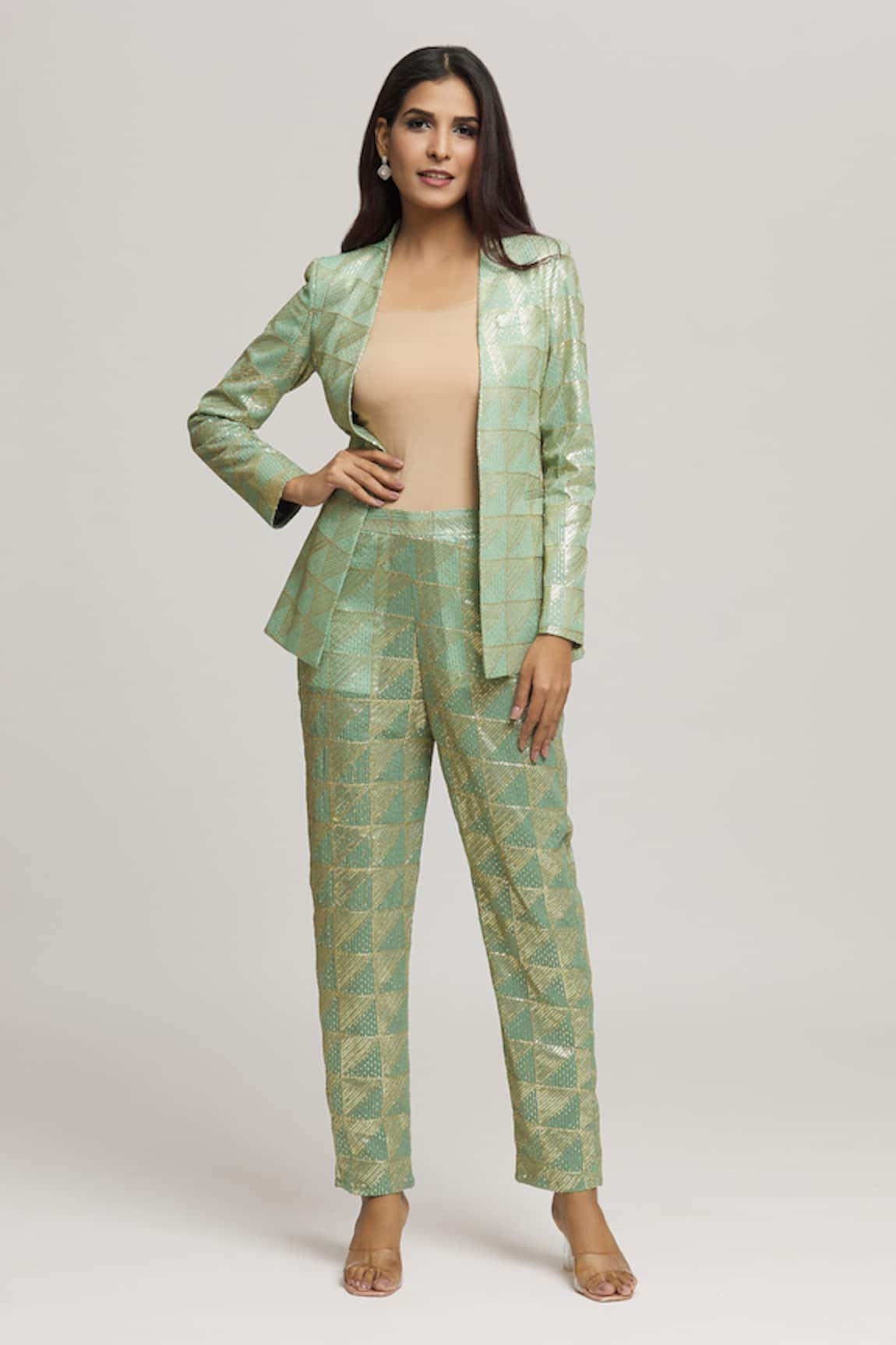 Kunwaraniritu Sequin Embellished Jacket With Pant