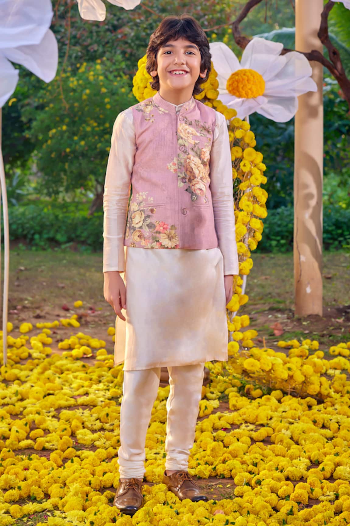 Kalista Sufiyan Floral Pattern Bundi Kurta Set