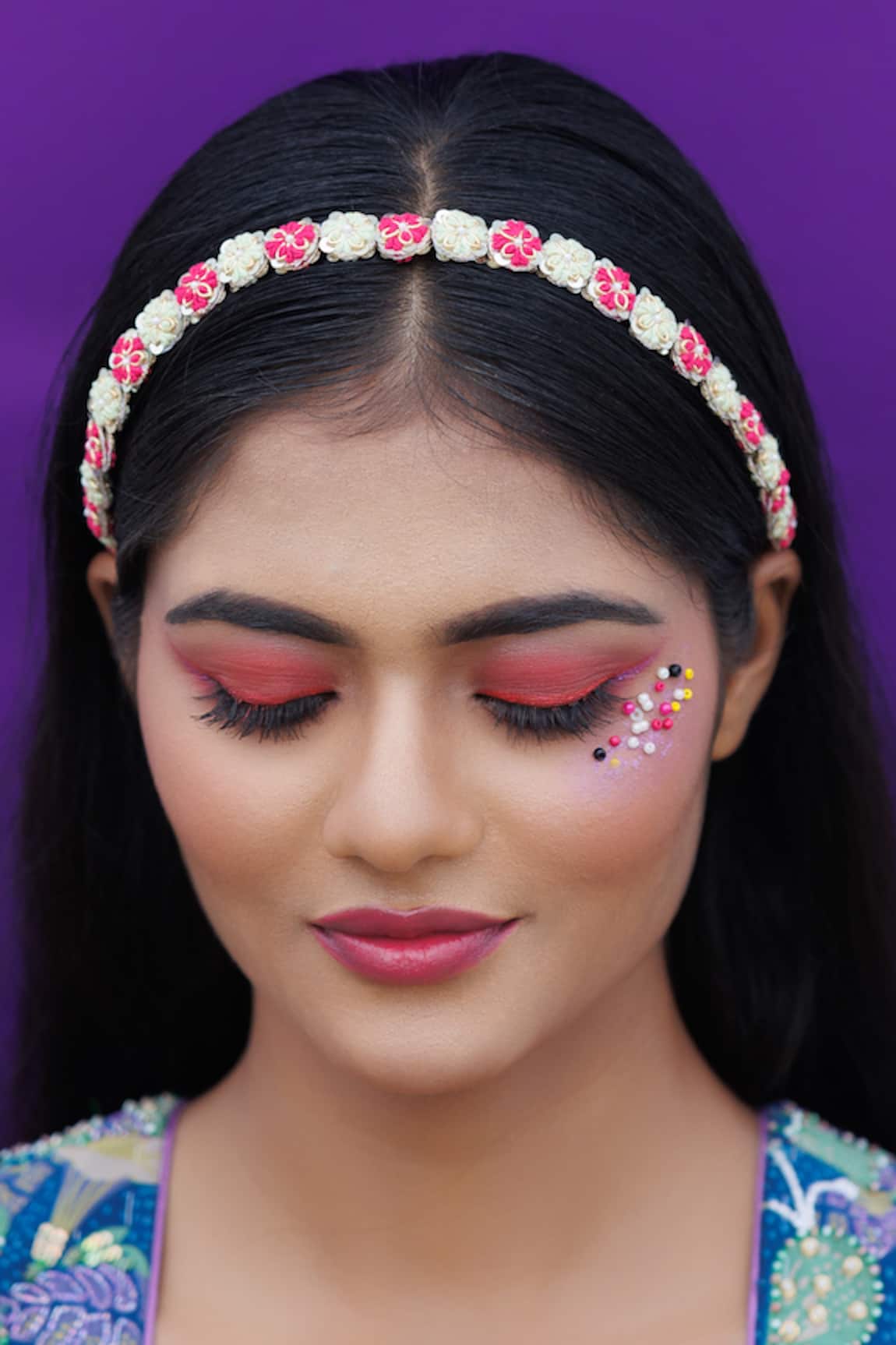 Kanyaadhan By DhirajAayushi Floral Bud Embroidered Sheeshpatti 